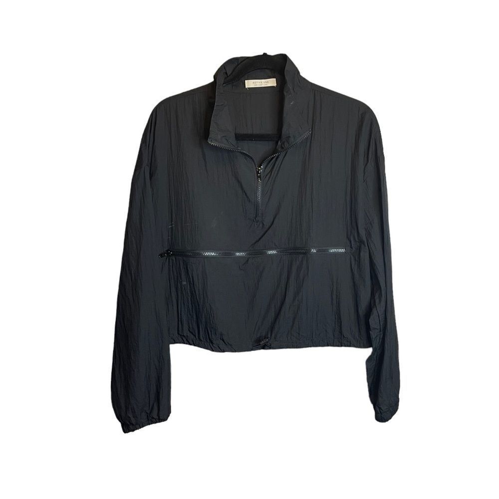 5 for $25🔥Large Black Cropped Active USA Pull Over Jacket
